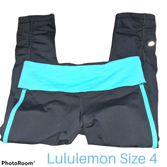 lululemon athletica Pants - Lululemon Crop Leggings